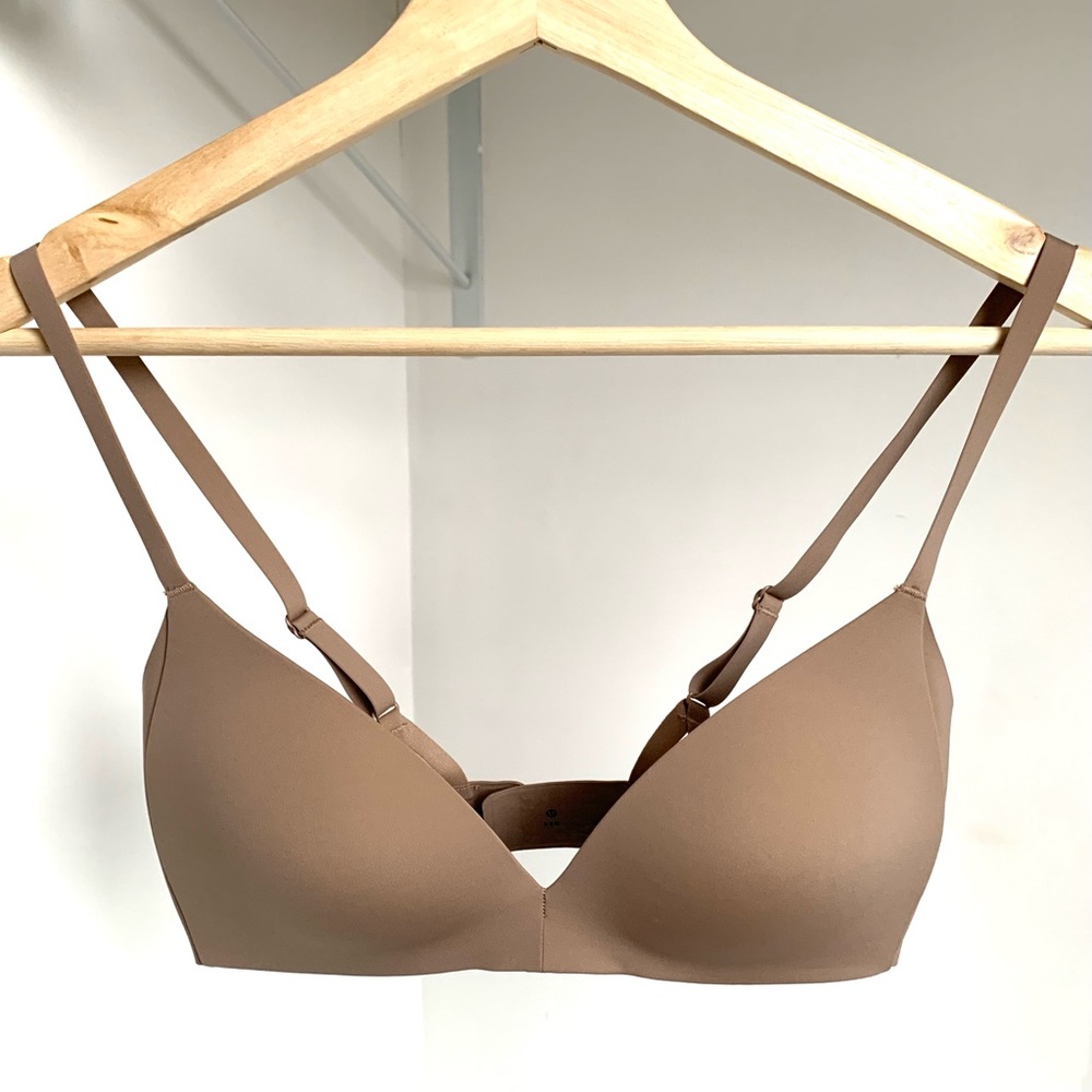 Lululemon • 32C • Take Shape Bra Tan